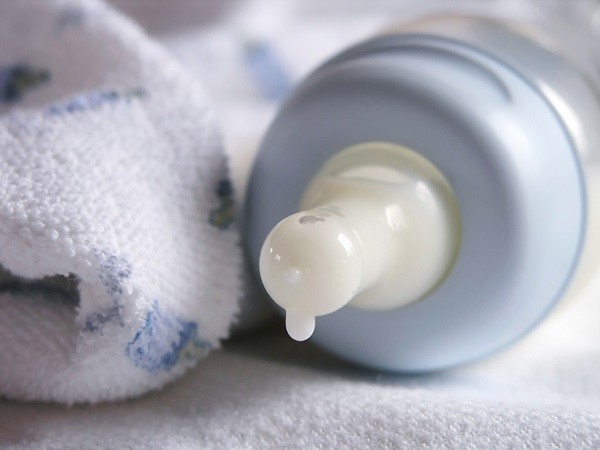 Bình sữa của trẻ – môi trường rất thuận lợi cho vi khuẩn có hại phát triển